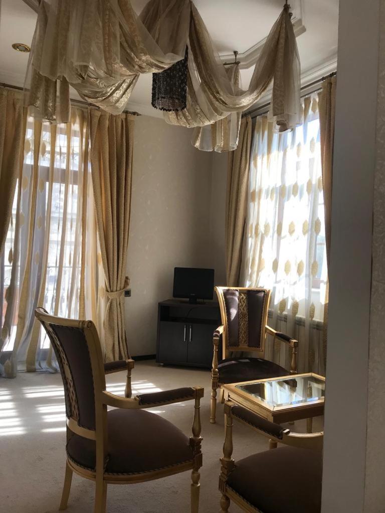 Villa Petrolea Hotel Baku Extérieur photo